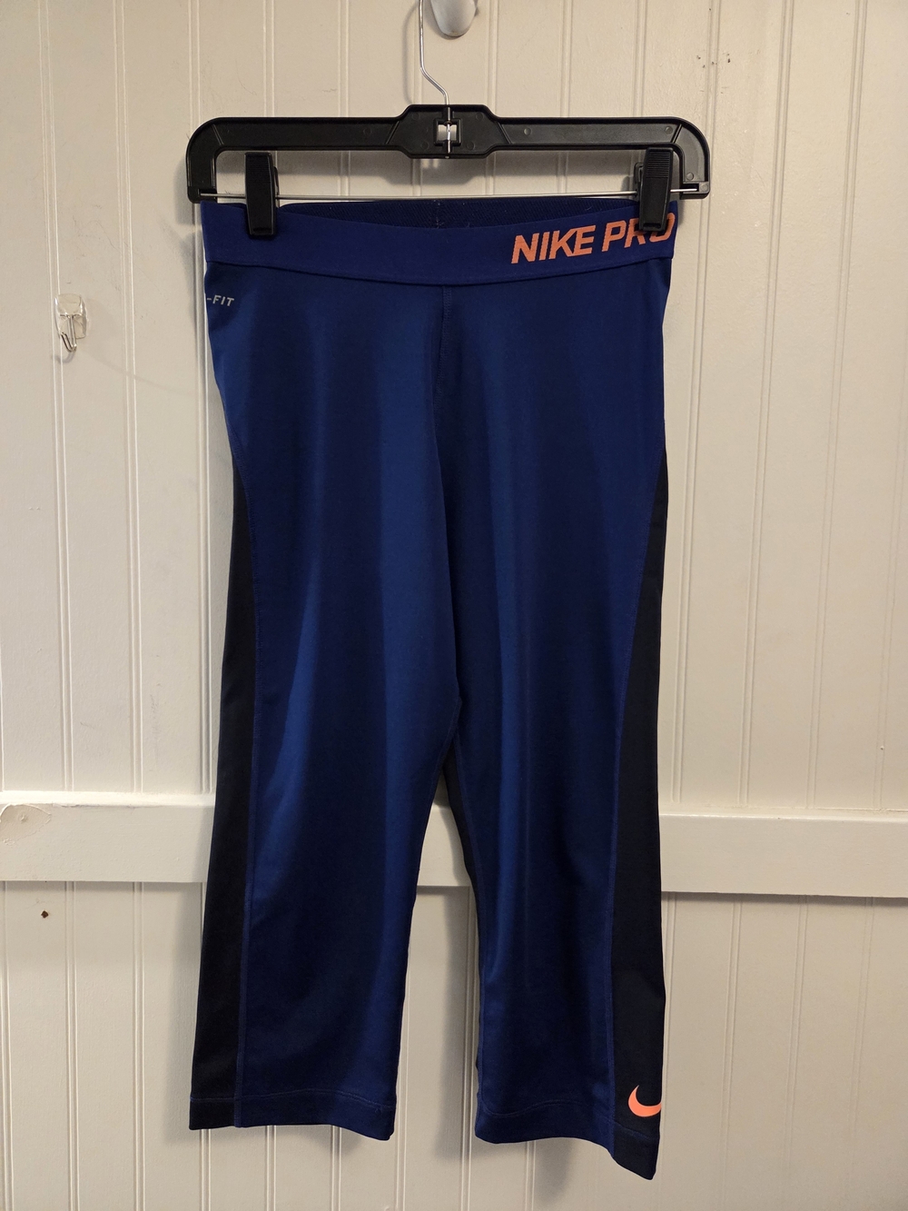 Nike Pro KidsDri-Fit Blue and Black Capri Leggings with Coral Swoosh Size Medium